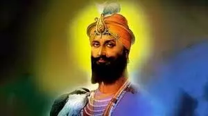 Guru Gobind Singh Jayanti 2025 Wishes: गुरु गोविंद जयंती पर भेजें ये संदेश Guru Gobind Singh Jayanti 2025 Wishes: गुरु गोविंद जयंती पर भेजें ये संदेश