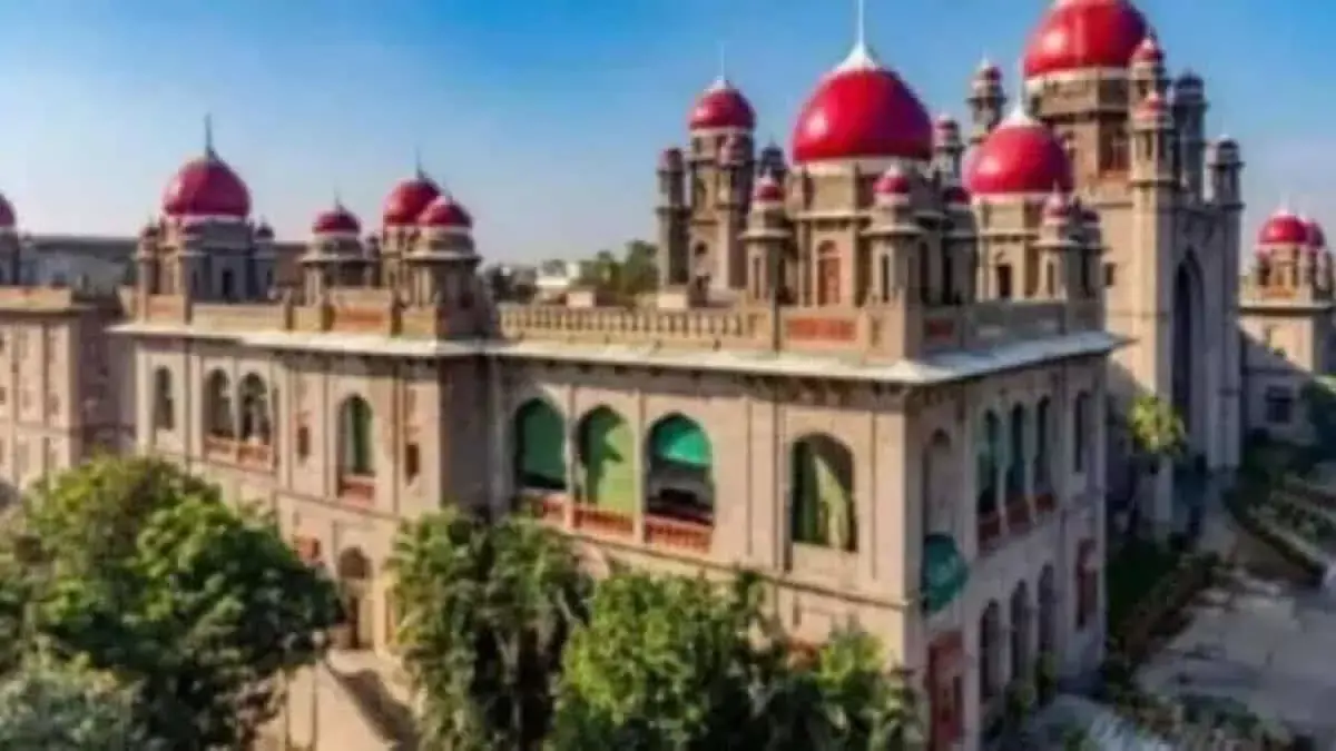 Telangana High Court: रंगा रेड्डी में मंदिर के 77.30 एकड़ जमीन के दावे का समर्थन Telangana High Court: रंगा रेड्डी में मंदिर के 77.30 एकड़ जमीन के दावे का समर्थन