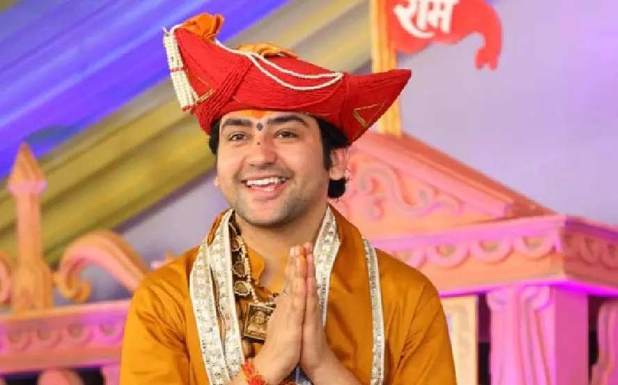 बागेश्वर बाबा के दिव्य दरबार में आज घर वापसी का भव्य आयोजन, ईसाई को मानने वाले परिवार फिर जुड़ेंगे हिन्दू धर्म में बागेश्वर बाबा के दिव्य दरबार में आज घर वापसी का भव्य आयोजन, ईसाई को मानने वाले परिवार फिर जुड़ेंगे हिन्दू धर्म में