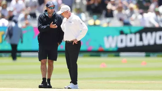 ordinary MCG के खिलाफ गुस्सा जारी; सबकॉन्टिनेंटल पिचों से दोगली तुलना का पर्दाफाश ordinary MCG के खिलाफ गुस्सा जारी; सबकॉन्टिनेंटल पिचों से दोगली तुलना का पर्दाफाश
