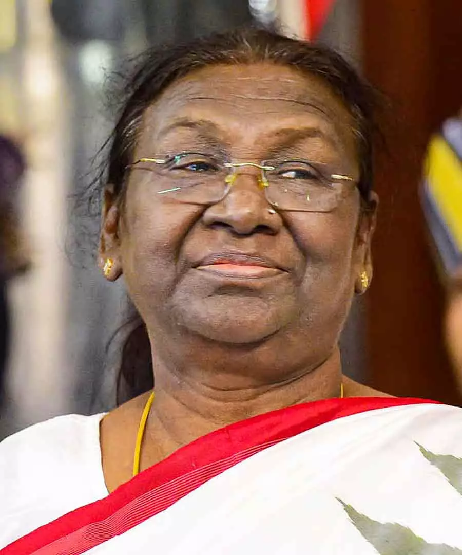 Karnataka : राष्ट्रपति कल कारवार में कदंबा नेवल बेस का दौरा करेंगे Karnataka : राष्ट्रपति कल कारवार में कदंबा नेवल बेस का दौरा करेंगे