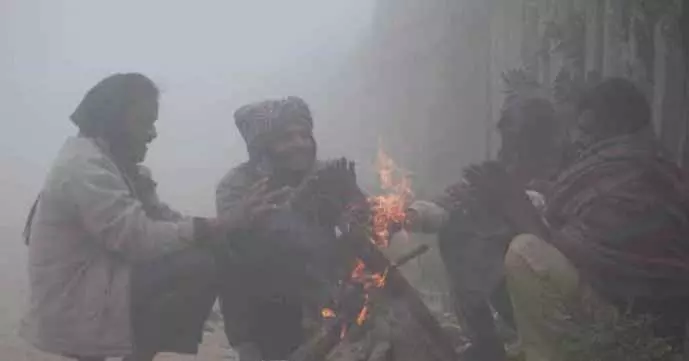 Odisha में हाड़ कंपा देने वाली ठंड की लहर, सिमिलिपाल और दारिंगबाड़ी में ज़्यादा ठंड Odisha में हाड़ कंपा देने वाली ठंड की लहर, सिमिलिपाल और दारिंगबाड़ी में ज़्यादा ठंड