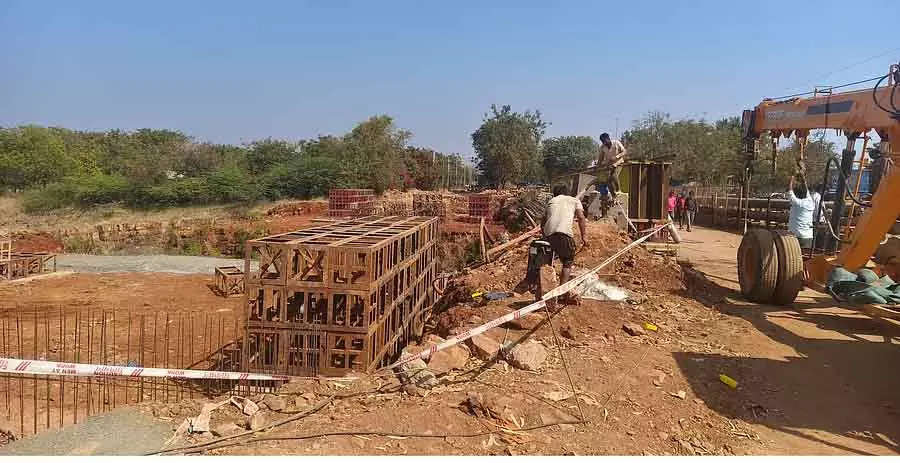 Railway flyover : अलमट्टी-निडागुंडी एक महीने के लिए वैकल्पिक मार्ग Railway flyover : अलमट्टी-निडागुंडी एक महीने के लिए वैकल्पिक मार्ग
