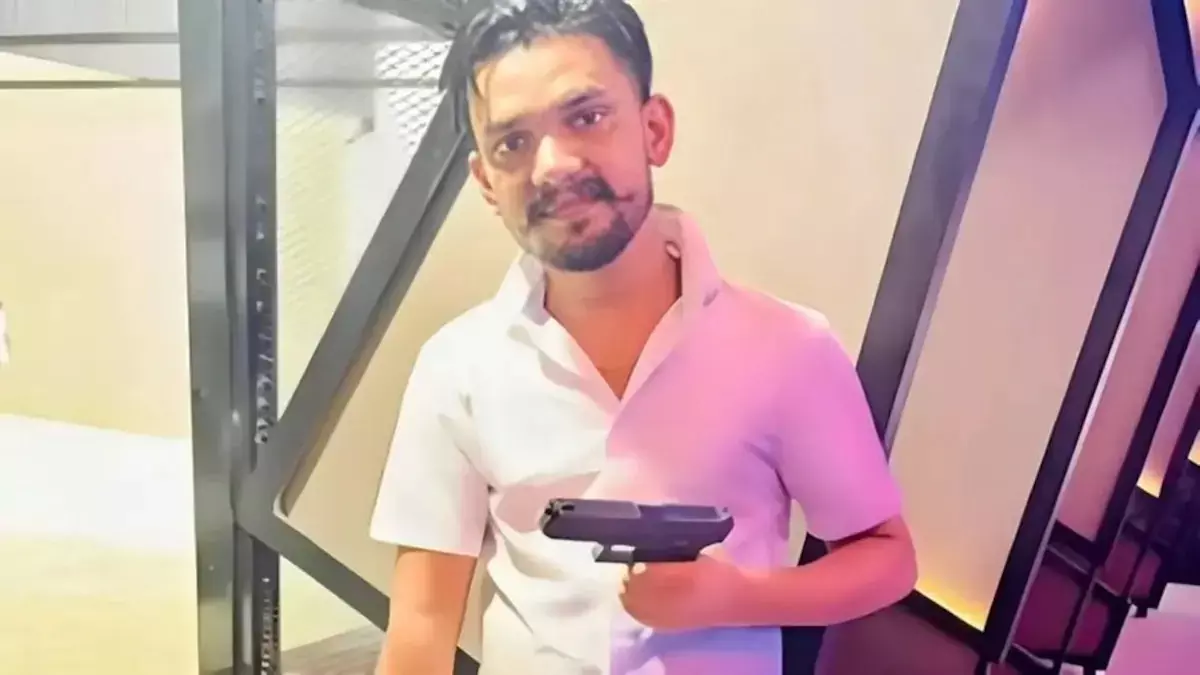 गैंगस्टर मयंक सिंह 9 जनवरी तक रायपुर जेल भेजा गया गैंगस्टर मयंक सिंह 9 जनवरी तक रायपुर जेल भेजा गया