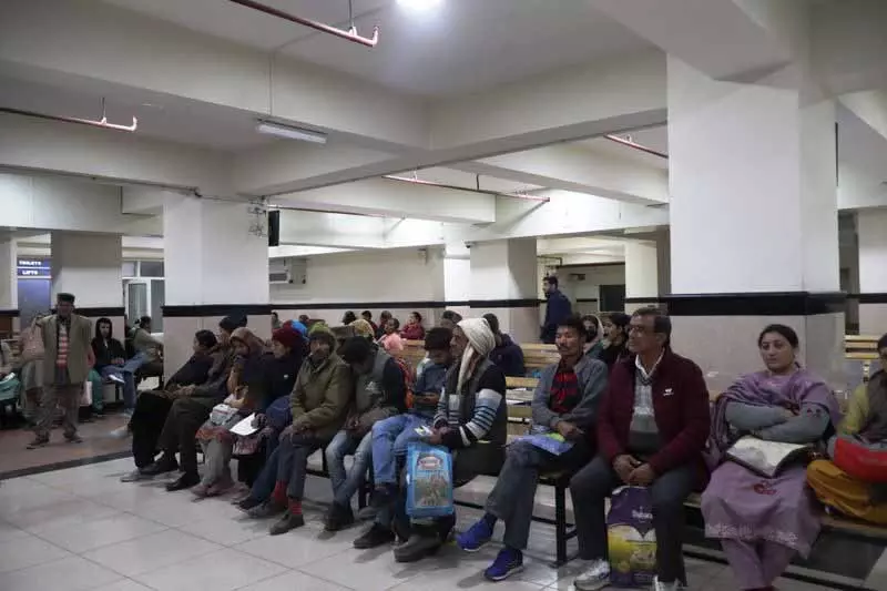 Himachal: डॉक्टर सामूहिक छुट्टी पर, शिमला के अस्पतालों में स्वास्थ्य सेवाएं प्रभावित Himachal: डॉक्टर सामूहिक छुट्टी पर, शिमला के अस्पतालों में स्वास्थ्य सेवाएं प्रभावित