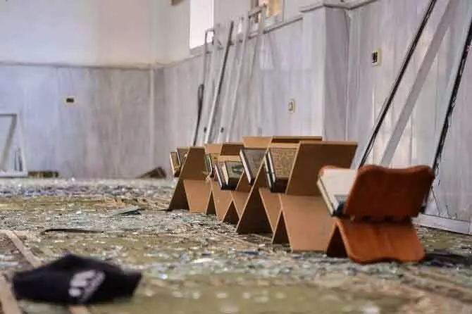 Syria: होम्स धमाके की सरया अंसार अल-सुन्ना ने ली जिम्मेदारी, 8 लोगों की हुई थी मौत Syria: होम्स धमाके की सरया अंसार अल-सुन्ना ने ली जिम्मेदारी, 8 लोगों की हुई थी मौत