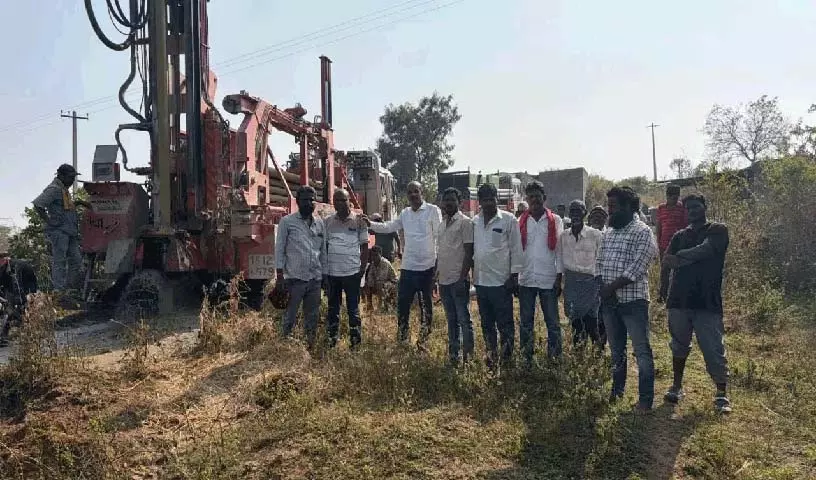 Sarpanch उम्मीदवार एरोला विजया सोमुलु का गांव के विकास के लिए कमिटमेंट Sarpanch उम्मीदवार एरोला विजया सोमुलु का गांव के विकास के लिए कमिटमेंट