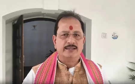राजस्व सेवा संघ ने मंत्री के खिलाफ सीएम को लिखा पत्र, डिप्टी सीएम बोले- अराजकता बर्दाश्त नहीं राजस्व सेवा संघ ने मंत्री के खिलाफ सीएम को लिखा पत्र, डिप्टी सीएम बोले- अराजकता बर्दाश्त नहीं