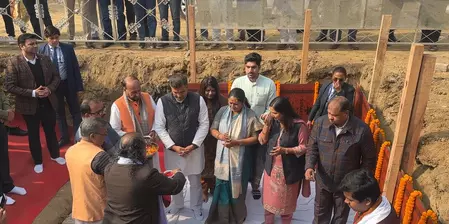 दिल्ली: सीएम रेखा गुप्ता ने उत्तम नगर में किया अटल पार्क का शिलान्यास दिल्ली: सीएम रेखा गुप्ता ने उत्तम नगर में किया अटल पार्क का शिलान्यास