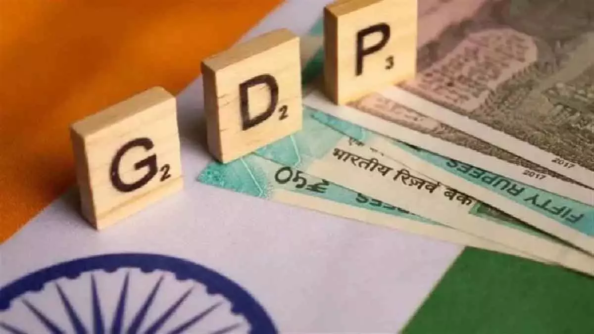ICRA का बड़ा अनुमान: वित्त वर्ष 2026 में 7.4% की रफ्तार से दौड़ेगी भारतीय अर्थव्यवस्था ICRA का बड़ा अनुमान: वित्त वर्ष 2026 में 7.4% की रफ्तार से दौड़ेगी भारतीय अर्थव्यवस्था