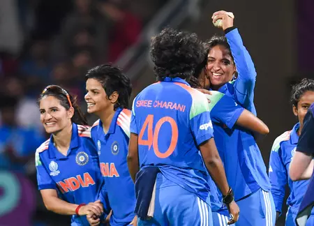 भारत की शेरनियों ने जीते 3 विश्व कप, महिला क्रिकेट टीम के लिए बेहद खास रहा ये साल भारत की शेरनियों ने जीते 3 विश्व कप, महिला क्रिकेट टीम के लिए बेहद खास रहा ये साल