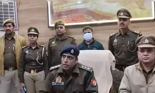 नोटों की गड्डी में बनाया रील, और पकड़ा गया दुकान में चोरी करने वाला नौकर