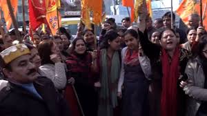 MBBS admission विवाद : जम्मू में प्रदर्शनकारियों की पुलिस से झड़प