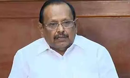 एडप्पादी पलानीस्वामी ने ही फ्री लैपटॉप स्कीम को रोका था: Minister S. Raghupathi एडप्पादी पलानीस्वामी ने ही फ्री लैपटॉप स्कीम को रोका था: Minister S. Raghupathi