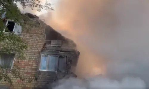 US-यूक्रेन बातचीत से पहले रूसी मिसाइलों और ड्रोन ने कीव पर हमला किया US-यूक्रेन बातचीत से पहले रूसी मिसाइलों और ड्रोन ने कीव पर हमला किया