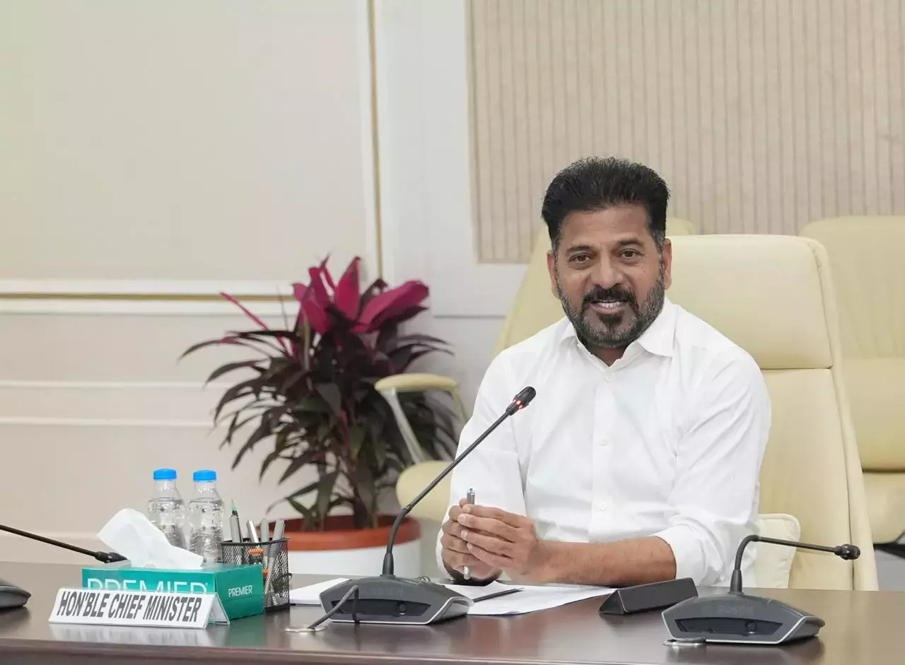 Revanth: बीजेपी सरकार को जी राम जी पर जनता की आलोचना का सामना करना पड़ेगा Revanth: बीजेपी सरकार को जी राम जी पर जनता की आलोचना का सामना करना पड़ेगा
