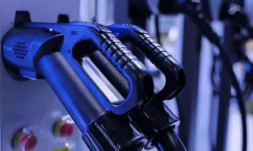 कर्नाटक में EV नेटवर्क बढ़ाने में मुश्किल, कंपनियों का दावा कर्नाटक में EV नेटवर्क बढ़ाने में मुश्किल, कंपनियों का दावा