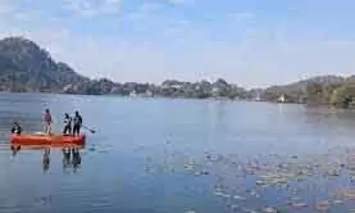 South Kashmir के मट्टन में पवित्र मछलियों की मौत, AIKS ने केंद्रीय जांच की अपील की