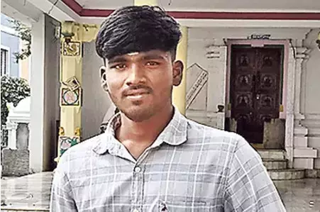 Miryalaguda प्राइवेट हॉस्पिटल में एक स्टूडेंट को पीने का पानी समझकर ज़हरीला केमिकल पिला दिया गया