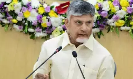 Naidu ने फोन पर किसान के परिवार को सांत्वना दी