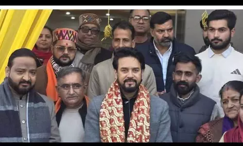 पैसा खास के स्थानीय लोगों ने Anurag से फुटब्रिज के लिए गुहार लगाई पैसा खास के स्थानीय लोगों ने Anurag से फुटब्रिज के लिए गुहार लगाई