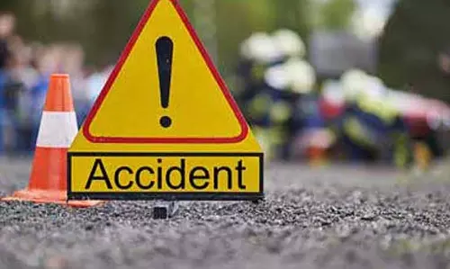 Chennai: ट्रक की टक्कर से बाइक सवार दो किशोरों की मौत