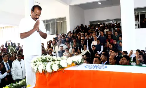 Tripura: राज्यपाल इंद्र सेना रेड्डी ने विश्वबंधु सेन को दी अंतिम श्रद्धांजलि