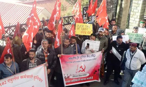 Himachal में दूसरे दिन भी राज्य भर में एम्बुलेंस सेवाएं प्रभावित रहीं