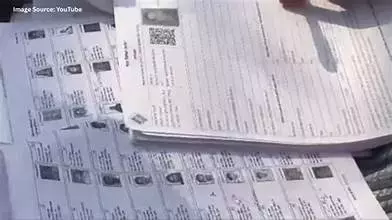 केरल SIR प्रोसेस: 43 लाख वोटर्स की मदद के लिए हेल्प डेस्क केरल SIR प्रोसेस: 43 लाख वोटर्स की मदद के लिए हेल्प डेस्क
