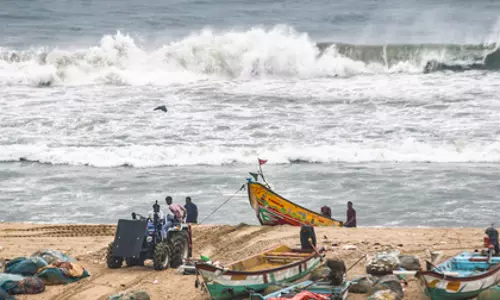 Tamil Nadu के मछुआरों की गिरफ्तारी, समुद्री सीमा विवाद बढ़ा Tamil Nadu के मछुआरों की गिरफ्तारी, समुद्री सीमा विवाद बढ़ा