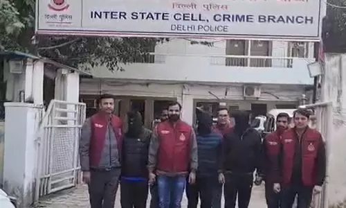 पुलिस ने 1.25 किलो हेरोइन, 3 पिस्टल और 31 कारतूस के साथ आरोपी को किया गिरफ्तार पुलिस ने 1.25 किलो हेरोइन, 3 पिस्टल और 31 कारतूस के साथ आरोपी को किया गिरफ्तार