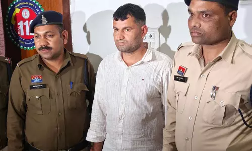 पंडरी में राजस्थान का ड्रग्स तस्कर गिरफ्तार पंडरी में राजस्थान का ड्रग्स तस्कर गिरफ्तार