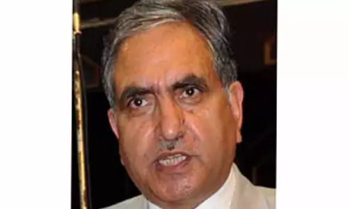 एनसी ने युवाओं को धोखा दिया: Mir एनसी ने युवाओं को धोखा दिया: Mir