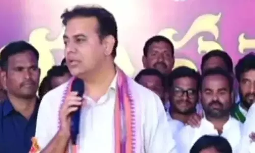 KTR: रेवंत की फ्रस्ट्रेशन देखकर मुझे लगता है कि वह कल गुस्सा हो जाएगा KTR: रेवंत की फ्रस्ट्रेशन देखकर मुझे लगता है कि वह कल गुस्सा हो जाएगा