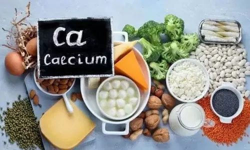 Calcium की कमी के लक्षण, हमें हर दिन कितना कैल्शियम चाहिए और इसके साथ खाने की चीज़ें
