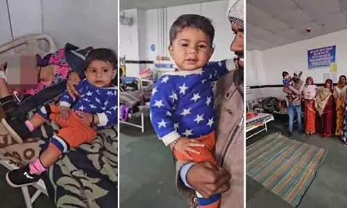Chhatarpur: बहादुर मां ने 1 साल के बच्चे को 20 फुट ऊंचाई से गिरने से बचाया Chhatarpur: बहादुर मां ने 1 साल के बच्चे को 20 फुट ऊंचाई से गिरने से बचाया