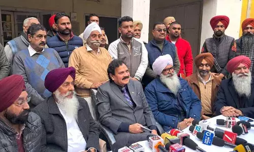 कांग्रेस ने MNREGA का नाम बदलने की आलोचना की, मजदूरों से जागरूकता फैलाने की अपील की