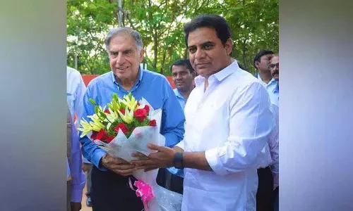 KTR ने रतन टाटा को जयंती पर श्रद्धांजलि दी KTR ने रतन टाटा को जयंती पर श्रद्धांजलि दी