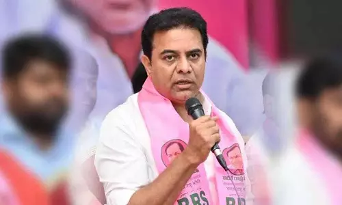 KTR ने इंफोसिस लैंड सेल विवाद का हवाला देकर तेलंगाना में कांग्रेस की लैंड पॉलिसी पर सवाल उठाया