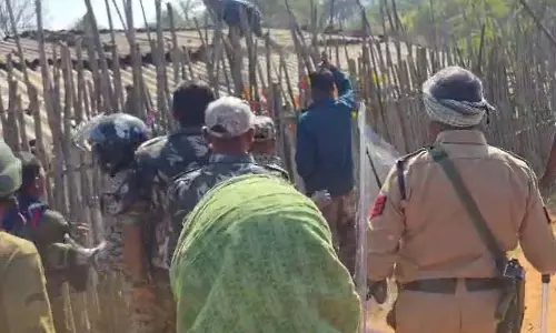 पुसागांव में धर्मांतरण को लेकर हिंसक तोड़फोड़, पुलिस ने बढ़ाई सुरक्षा