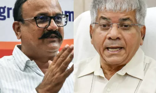 कांग्रेस-वीबीए गठबंधन: प्रकाश अंबेडकर की पार्टी BMC चुनावों में 62 सीटों पर चुनाव लड़ेगी कांग्रेस-वीबीए गठबंधन: प्रकाश अंबेडकर की पार्टी BMC चुनावों में 62 सीटों पर चुनाव लड़ेगी