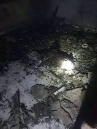 Bihar : रूम हीटर तापते वक्त आग की चपेट में आने से बुजुर्ग झुलसे Bihar : रूम हीटर तापते वक्त आग की चपेट में आने से बुजुर्ग झुलसे