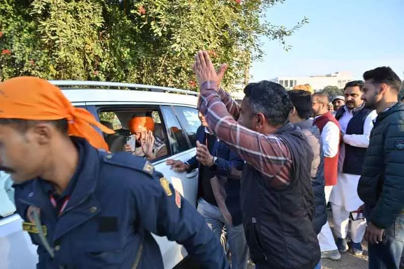Sirsa यूनिवर्सिटी के कॉन्ट्रैक्ट स्टाफ ने जॉब सिक्योरिटी मांगी Sirsa यूनिवर्सिटी के कॉन्ट्रैक्ट स्टाफ ने जॉब सिक्योरिटी मांगी