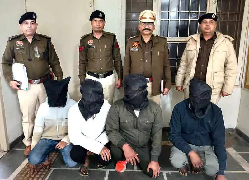 Bahadurgarh: भतीजे ने चाचा से 39 लाख रुपये की लूट की योजना बनाई Bahadurgarh: भतीजे ने चाचा से 39 लाख रुपये की लूट की योजना बनाई