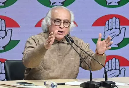 जयराम रमेश ने केंद्रीय पर्यावरण मंत्री को लिखी चिट्ठी, अरावली पहाड़ियों की नई परिभाषा पर उठाए सवाल जयराम रमेश ने केंद्रीय पर्यावरण मंत्री को लिखी चिट्ठी, अरावली पहाड़ियों की नई परिभाषा पर उठाए सवाल
