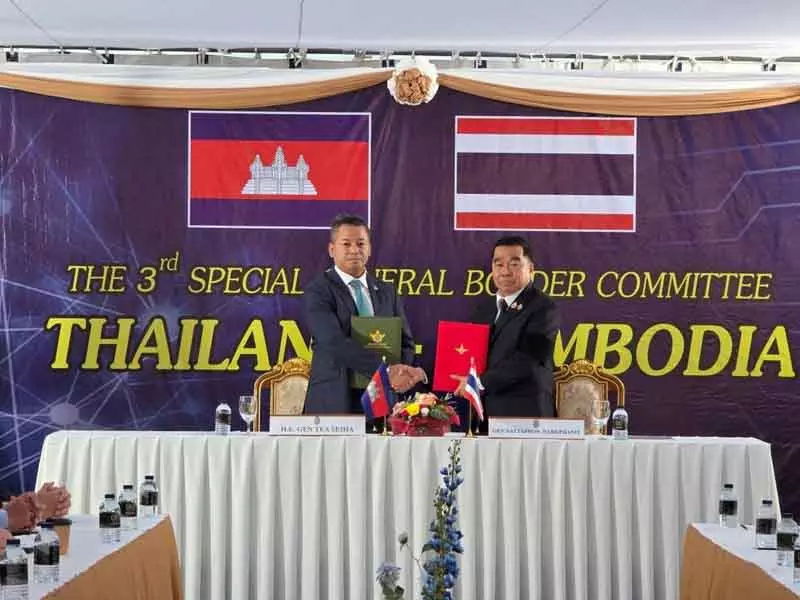 Thailand और Cambodia ने बॉर्डर पर टकराव खत्म करने के लिए नए ट्रूस समझौते पर साइन किए Thailand और Cambodia ने बॉर्डर पर टकराव खत्म करने के लिए नए ट्रूस समझौते पर साइन किए