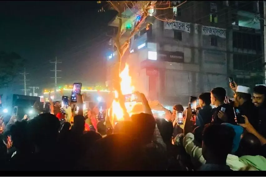 America ने हत्या की घटना पर जताई चिंता, बांग्लादेश से अल्पसंख्यकों की रक्षा की मांग America ने हत्या की घटना पर जताई चिंता, बांग्लादेश से अल्पसंख्यकों की रक्षा की मांग