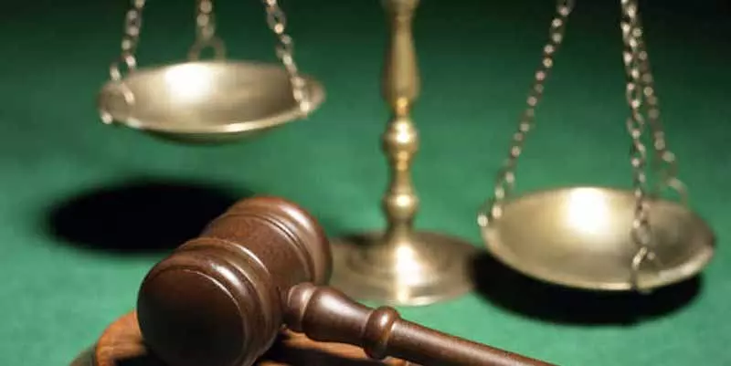ओवरलोडेड गाड़ियों के खिलाफ की गई कार्रवाई पर हलफनामा जमा करें, HC ने चीफ सेक्रेटरी से कहा ओवरलोडेड गाड़ियों के खिलाफ की गई कार्रवाई पर हलफनामा जमा करें, HC ने चीफ सेक्रेटरी से कहा