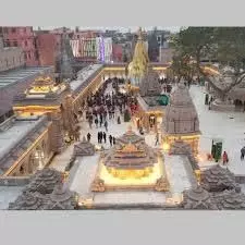 Kashi Vishwanath Temple :नए साल को लेकर किए गए भव्य तैयारी Kashi Vishwanath Temple :नए साल को लेकर किए गए भव्य तैयारी