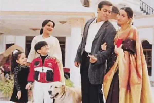 Salman Khan के साथ पहली मुलाकात पर हिमानी शिवपुरी ने लिफ्ट वाली बात बताई Salman Khan के साथ पहली मुलाकात पर हिमानी शिवपुरी ने लिफ्ट वाली बात बताई